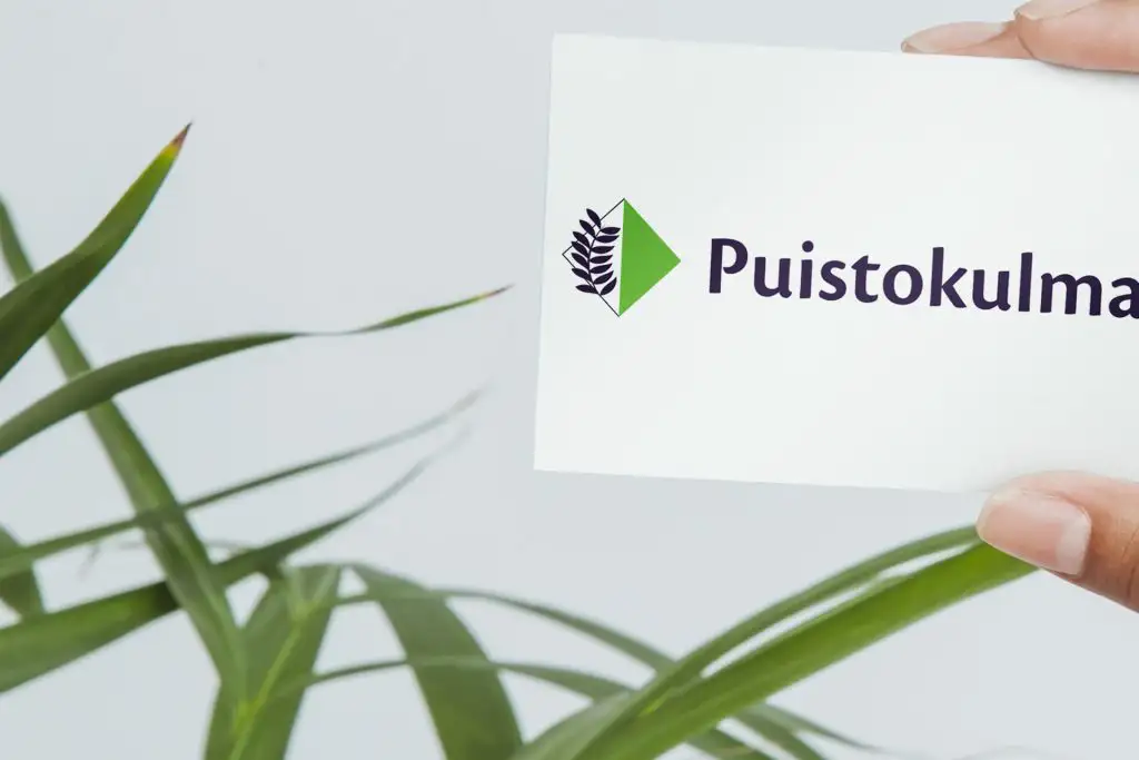 Puistokulma, logo